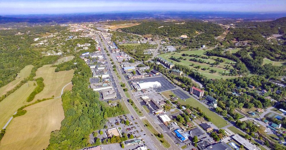 4020 Parkway , Pigeon Forge, TN 37863